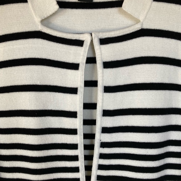 White House Black Market White with Black Stripes Sweater Jacket Size Medium. - Picture 3 of 7
